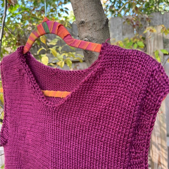 Vintage Purple V-Neck Sweater - Picture 4 of 6